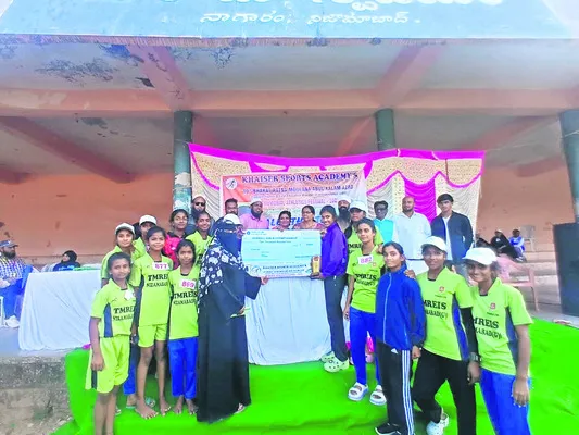 క్రీడల్లో ఉన్నతస్థాయికి ఎదగాలి