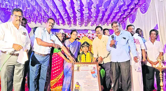 ‘కఠోర సాధనే విజయ మార్గం’ 