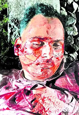 రైలు కింద పడి గుర్తుతెలియని వ్యక్తి ఆత్మహత్య 