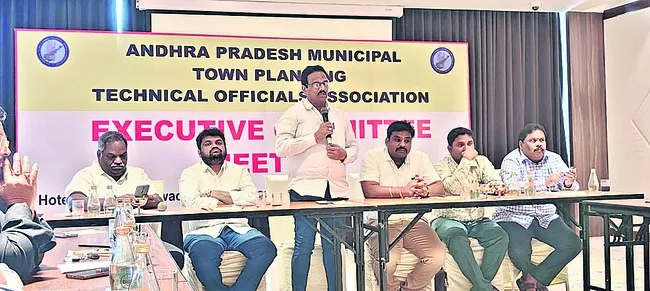 ప్రణాళిక విభాగంతోనే అభివృద్ధి సాధ్యం 