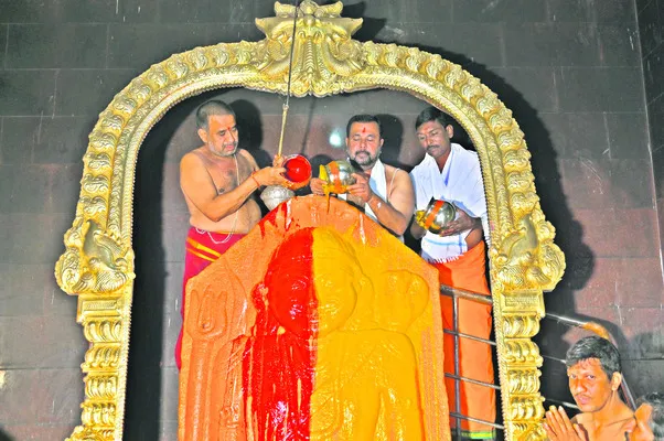 కాలభైరవం భజే..