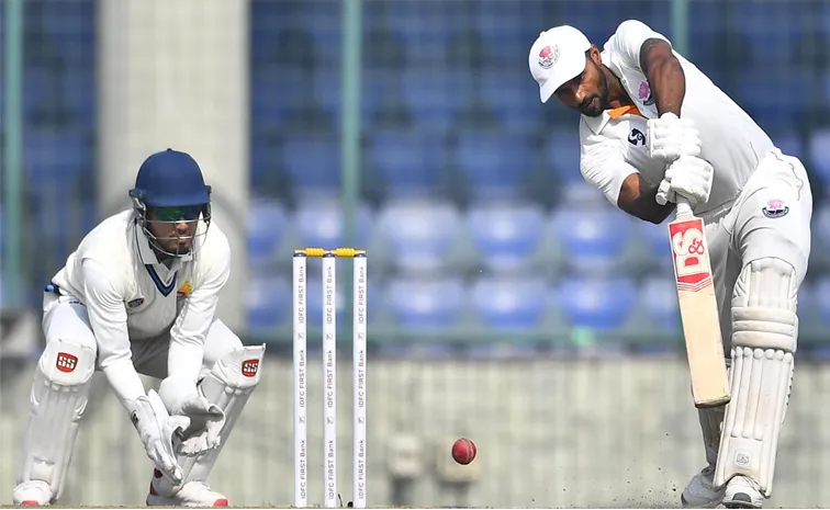 Paras Dogra guide Jammu and Kashmir to first-innings lead against Delhi on Day 2