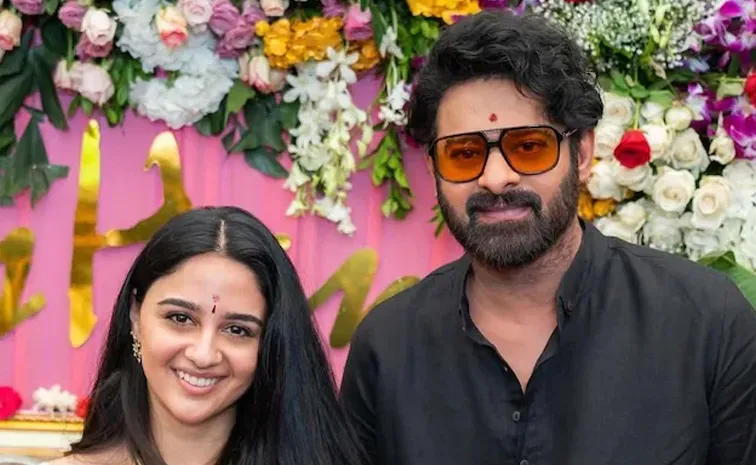 Prabhas Latest Movie Fauzi actress Imanvi thanks to rebal star