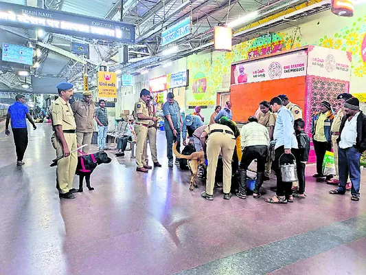 కాజీపేట జంక్షన్‌లో తనిఖీలు