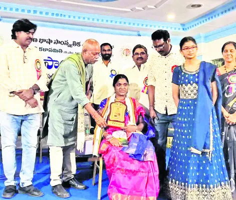 సాహితీ లోకానికి తీరని లోటు