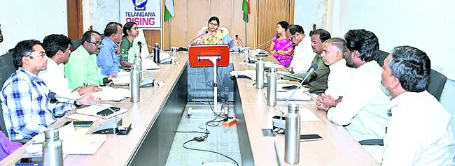 కొనుగోళ్లు వేగవంతం చేయాలి 