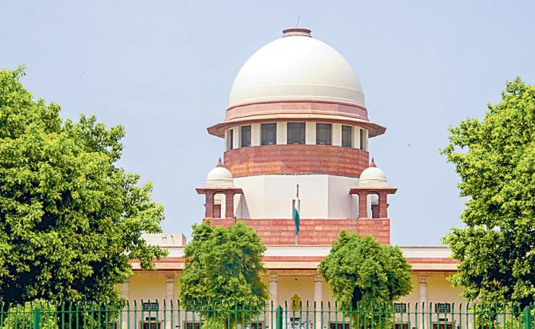BRS files contempt plea in Supreme Court against Telangana Speaker over delay in disqualification of MLAs