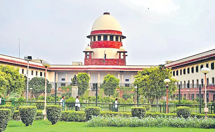 Supreme Court Fires over road accidents in Telangana and Rajasthan