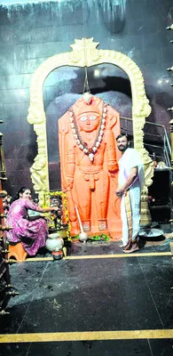 కొనసాగుతున్న జన్మదినోత్సవాలు