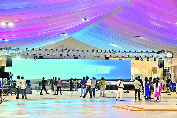 తుది దశకు ఏర్పాట్లు 
