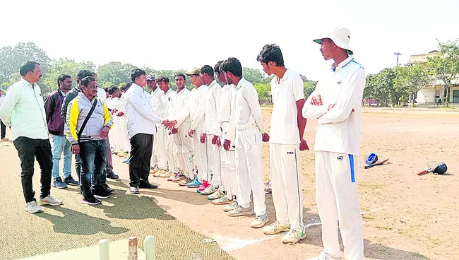 నామమాత్రంగా జోనల్‌స్థాయి పోటీలు