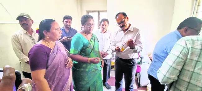 మెనూ ప్రకారం నాణ్యమైన భోజనం అందించాలి 