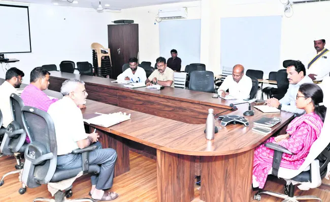 నిబంధనల మేరకు ఇసుక అనుమతులు