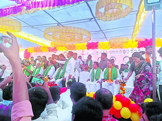 ముగ్గురు మంత్రులు..ఒక్క హామీ లేదు! 