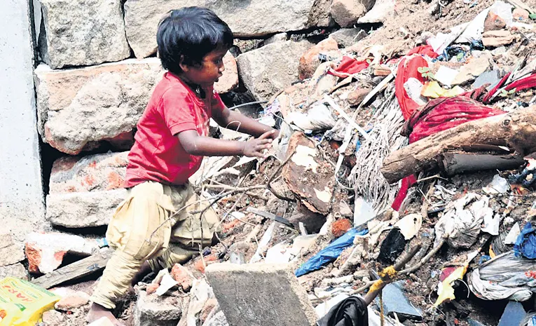 Children Forced To Work Amid ChildrensDay Celebrations In Khammam