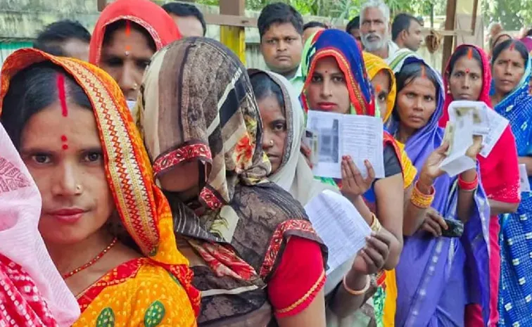 Who is leading where in bypolls