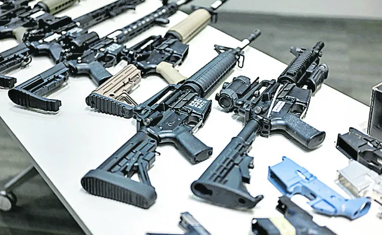 Digital gun bazaar on social media