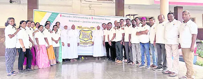 అపూర్వం.. @ 40