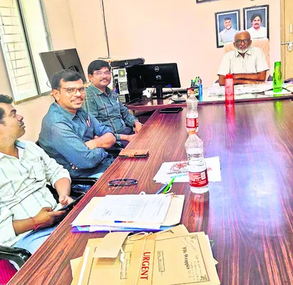 రూ.కోటికి పైగానే సొమ్ము పక్కదారి! 