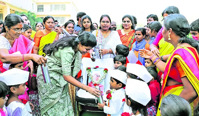 బాలల హక్కులు పరిరక్షించాలి