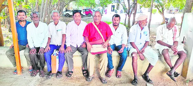 సకాలంలో బిల్లులు చెల్లించండి 