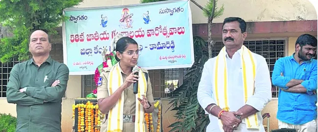 పుస్తక పఠనం ప్రతిరోజు చేయాలి