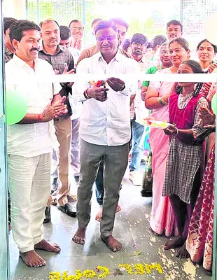 చదువుతోనే ఉన్నత స్థానం