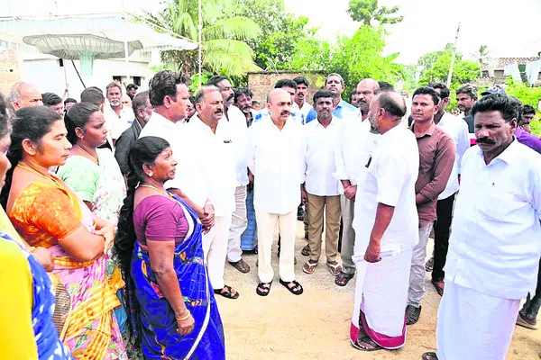 సోమిరెడ్డీ.. దళితులపైనా నీ దాష్టీకాలు 