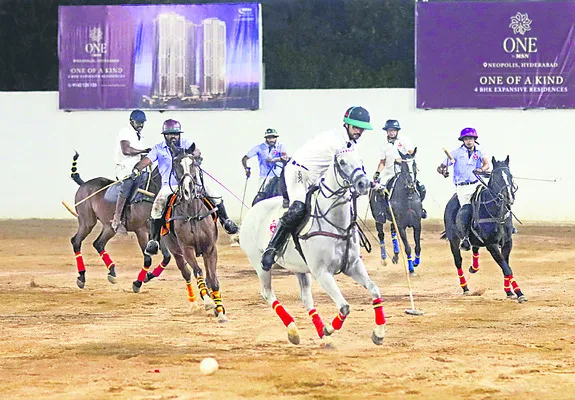 ఉత్సాహంగా హార్స్‌ రైడింగ్‌ పోటీలు 