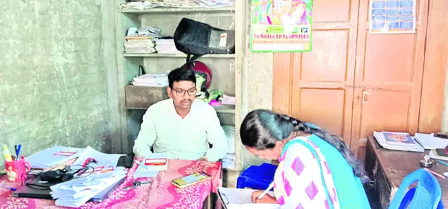 రెస్టారెంట్లలో ఫుడ్‌ ఇన్‌స్పెక్టర్‌ తనిఖీలు 