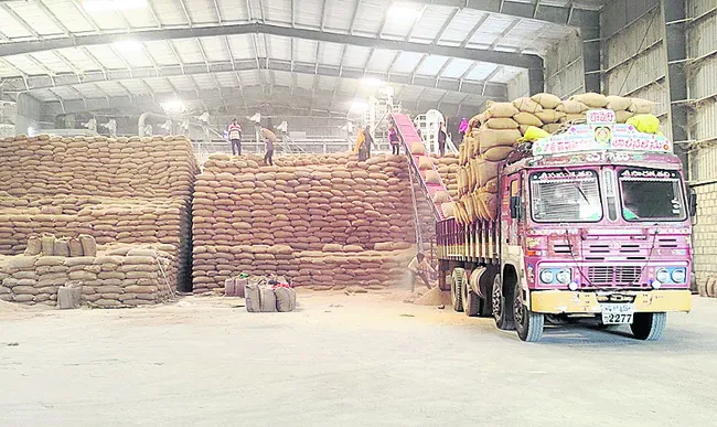 రూ.32 కోట్ల ధాన్యం మాయం