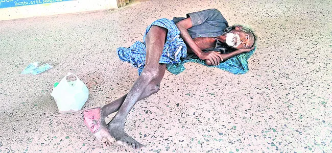 పెద్దాస్పత్రిలో మరో అమానవీయ ఘటన 