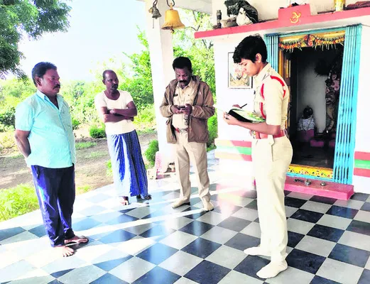 మూడు ఆలయాల్లో చోరీ 

