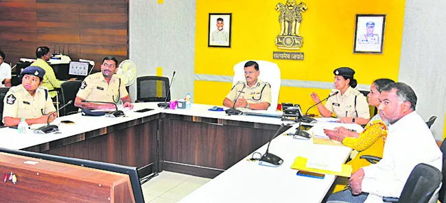 నిత్యాన్నదానానికి   పలువురు విరాళాలు 
