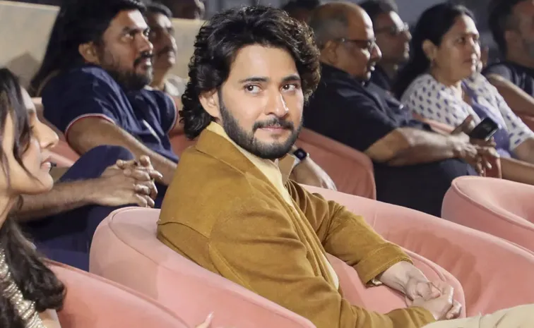 'వారణాసి' ఈవెంట్.. తట్టుకోలేకపోయిన మహేశ్ అభిమాని