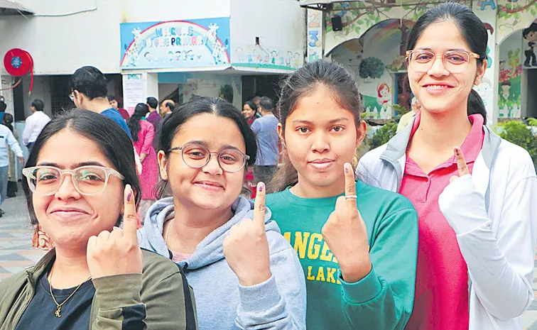 శత్రువు తెలుసు, మిత్రులెవరో తెలీదు!