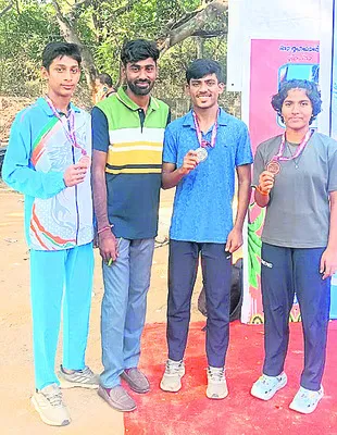 జాతీయస్థాయి  పోటీలకు ఎంపిక
