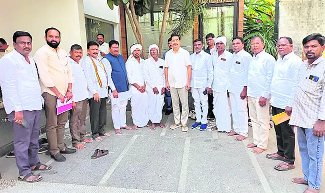 నాగోబా ఆలయ అభివృద్ధికి కృషిచేయాలి