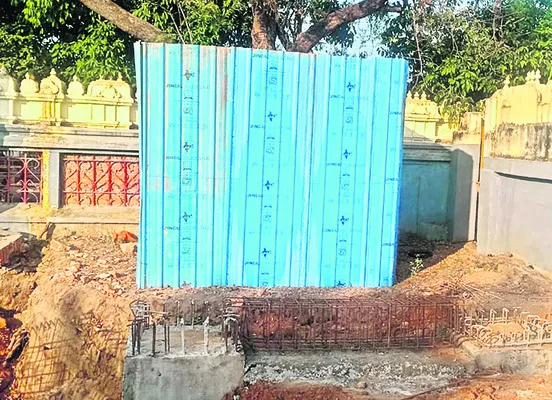 రహస్య పూజా మందిరంపై నిర్లక్ష్యం 