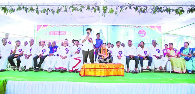 అందరి మేలు కోరేవారే రెడ్లు