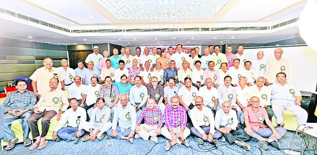 ● అపూర్వ సమ్మేళనం