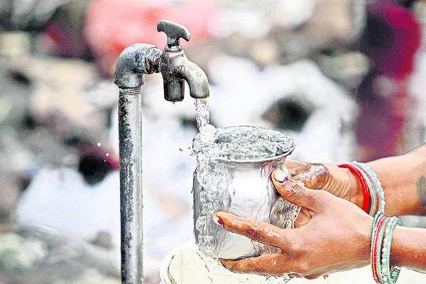 నల్లా కనెక్షన్‌.. నయా దందా