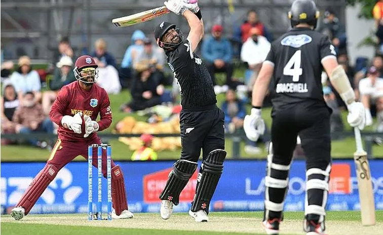 New Zealand beat West Indies by just 7 runs at the Hagley Oval