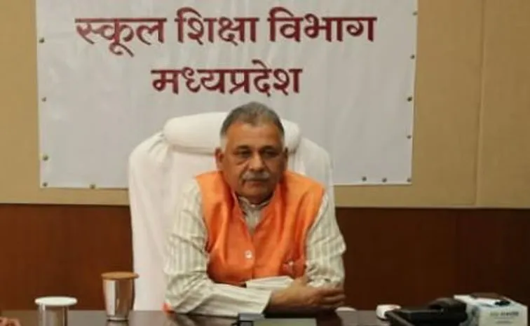 రామ్మోహన్‌ రాయ్‌ బ్రిటిష్‌ ఏజెంట్‌ 