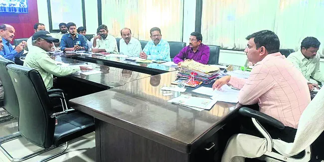 నెలాఖరులోగా నల్లా సర్వే పూర్తి చేయాలి