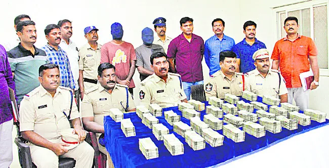 అన్నం పెట్టిన సంస్థకే కన్నం