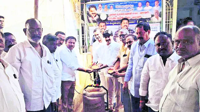 ధాన్యం దళారులకు విక్రయించి నష్టపోవద్దు 