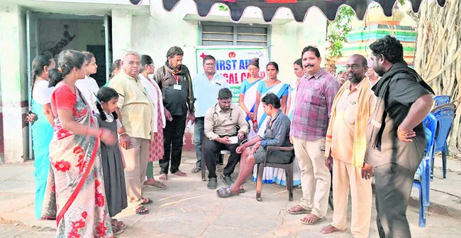 ఉప్పులూరు.. జ్వరాలతో బేజారు 