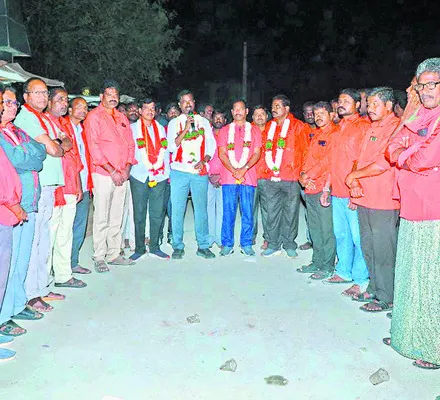 వందేళ్ల పోరాటాల చరిత్ర సీపీఐ సొంతం