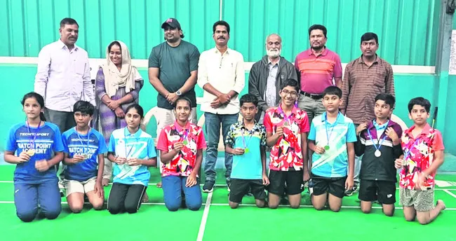 రాష్ట్రస్థాయి బ్యాడ్మింటన్‌ పోటీలకు ఎంపిక